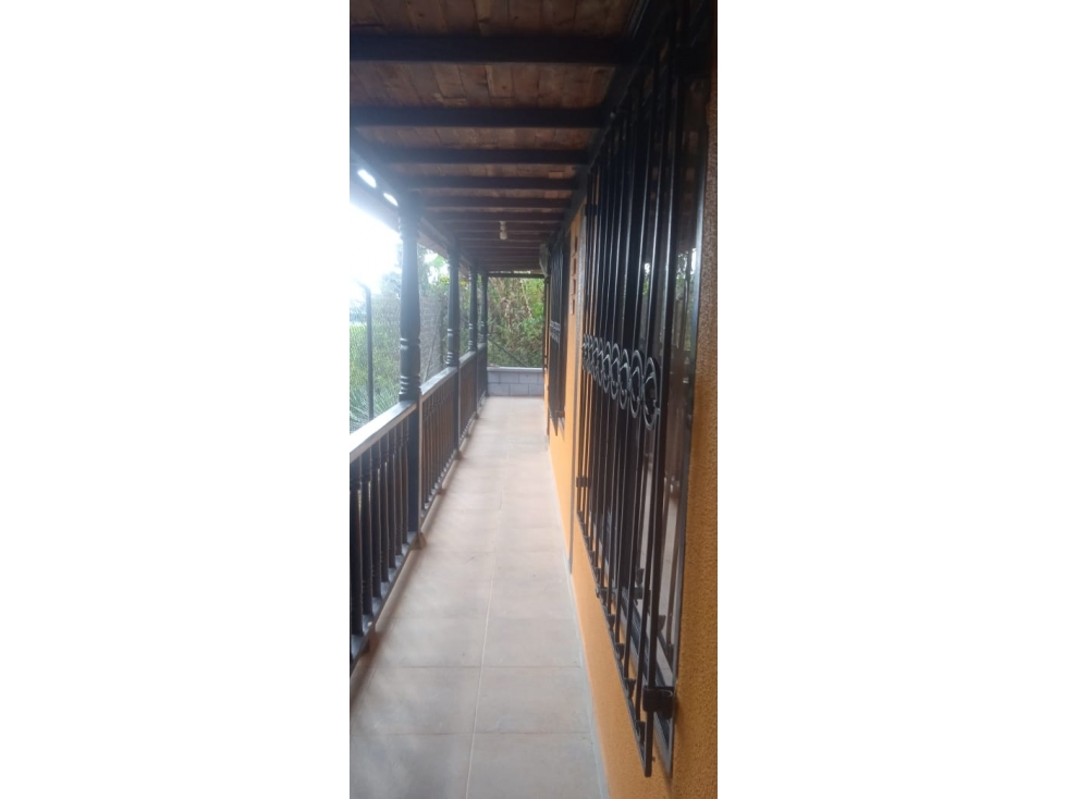 Se Vende Finca abordo de carretera en Ulloa Valle - 5