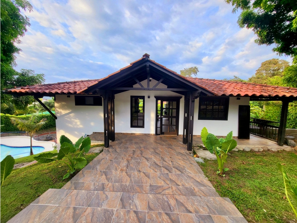 SE VENDE O PERMUTA CASA CAMPESTRE EN COMBIA CERCA AL MARCELIANO — foto 2