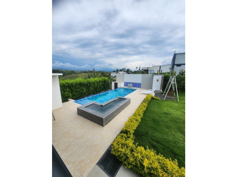 SE VENDE ESPECTACULAR CASA CAMPESTRE EN MORELIA AREA 5040 M2 — foto 3