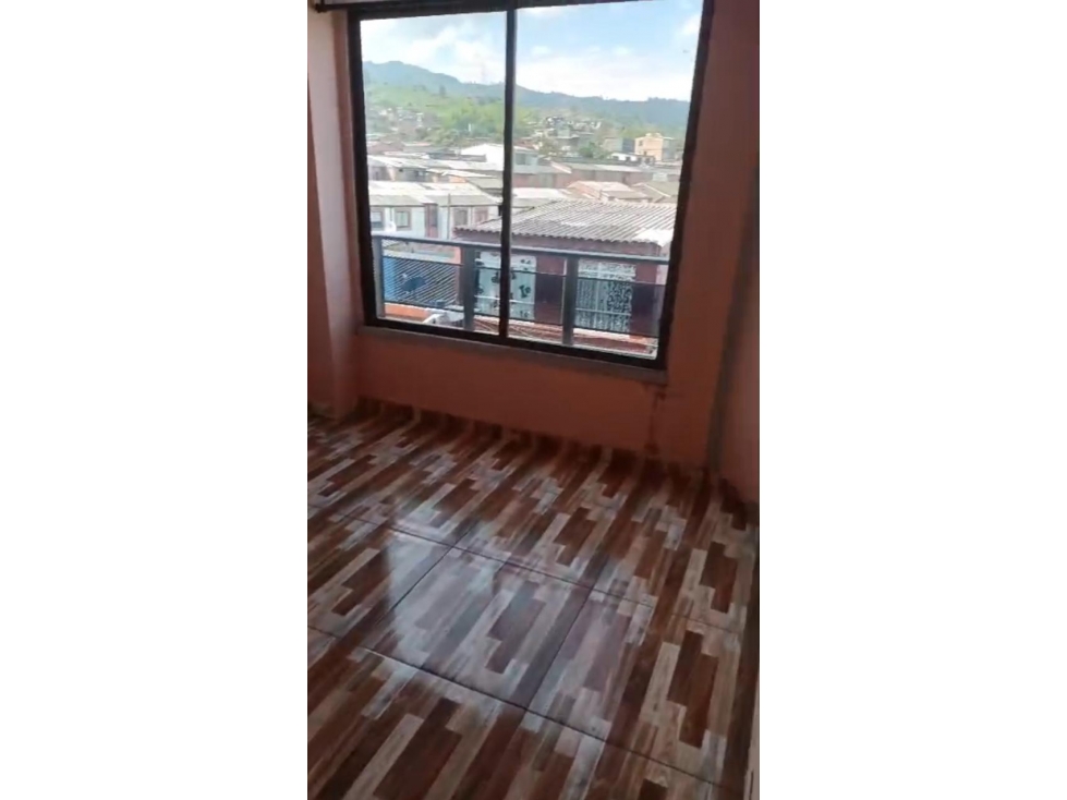 SE VENDE CASA DE 4 PISOS INDEPENDIENTES EN DOSQUEBRADAS — foto 4