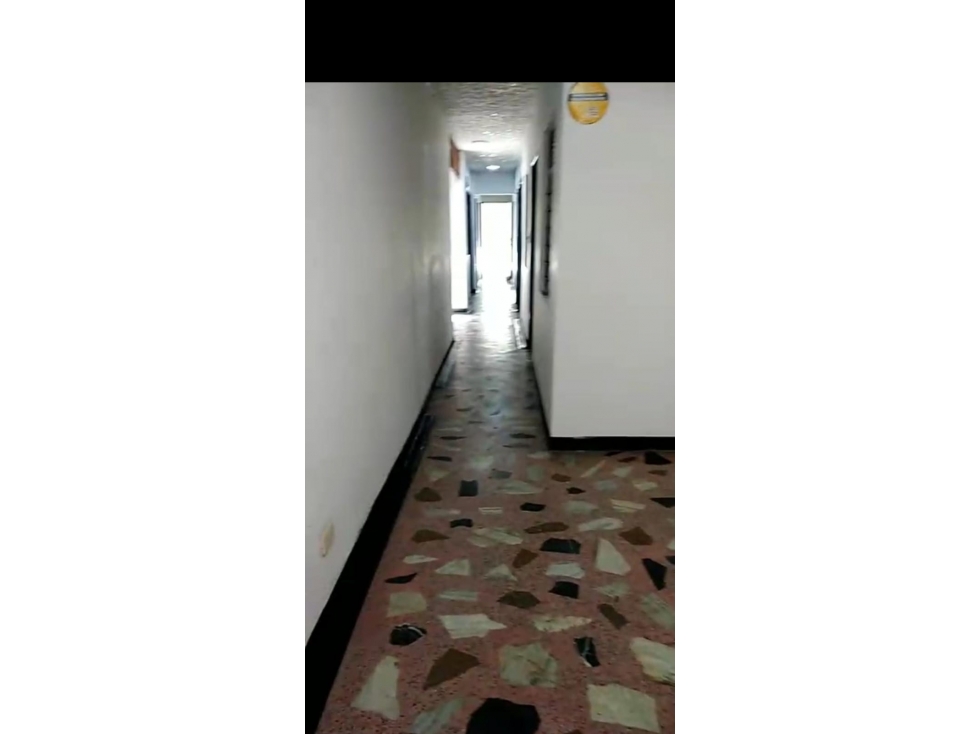 SE ARRIENDA CASA COMERCIAL EN PROVIDENCIA