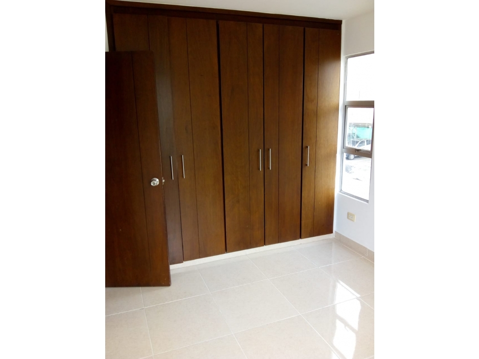 SE VENDE CASA EN CONJUNTO CERRADO POR EXPOFUTURO — foto 2