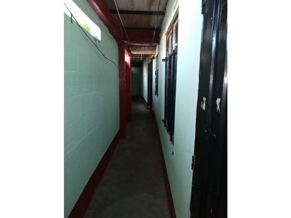 Se vende Casa de 3 Pisos con 17 Apartamentos y Local en Cuba — foto 4