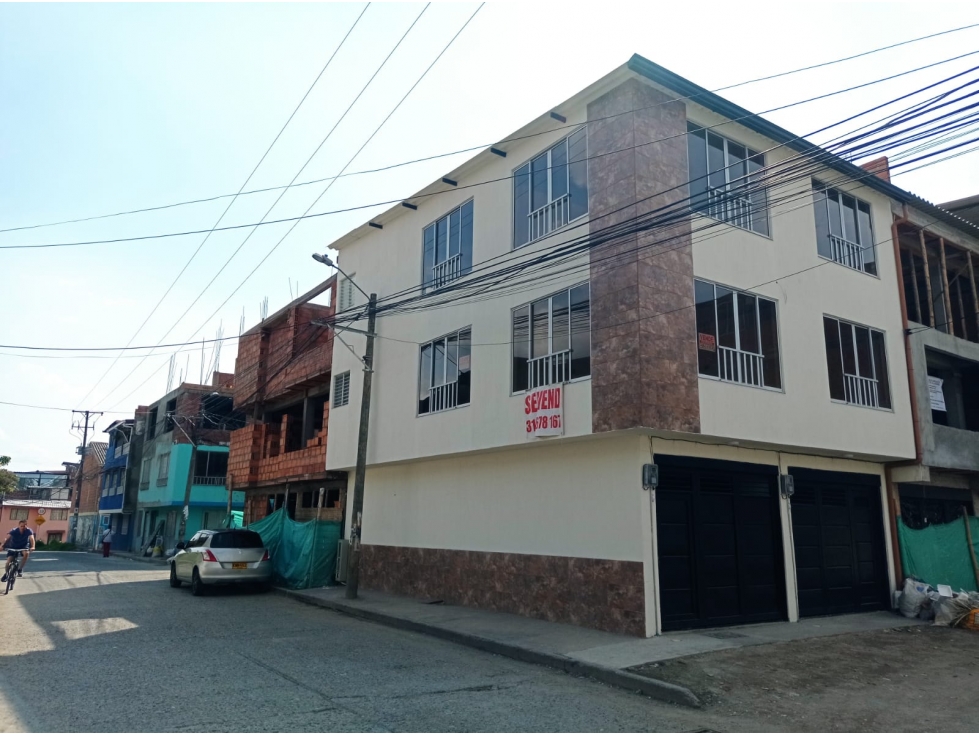 Vendo hermosa casa esquinera para renta en Villamaria caldas