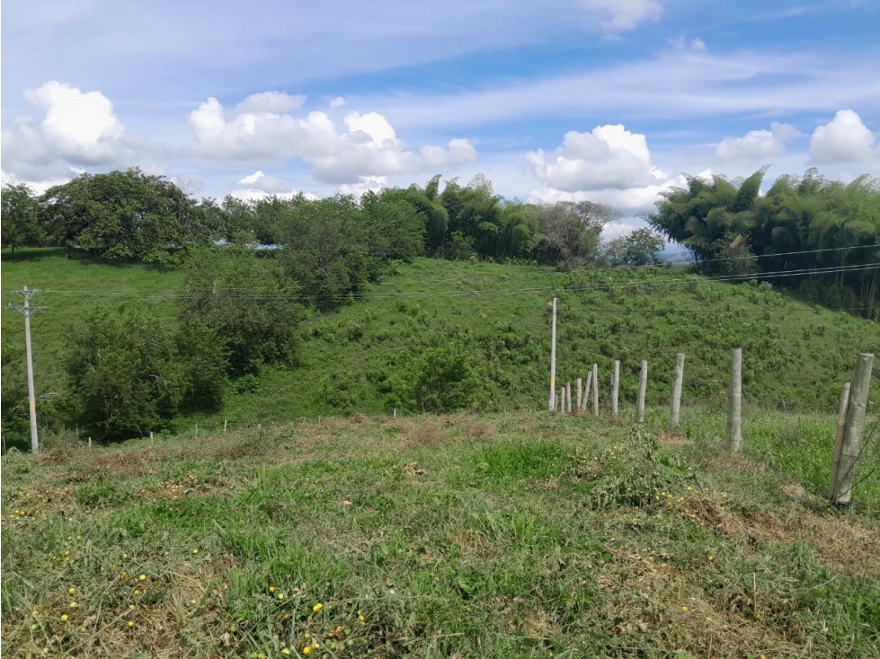 SE VENDE LOTE EN LA ESTRELLA CERCA A MORELIA EN PARCELACION — foto 4