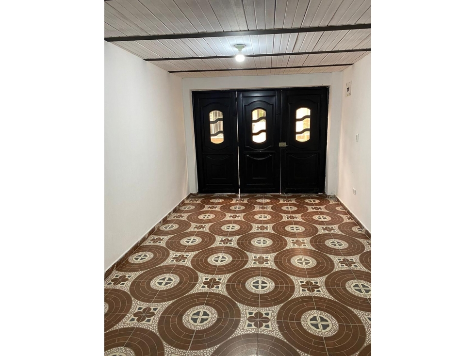 Venta de hermosa casa de tres pisos en Santa Rosa de Cabal - 3