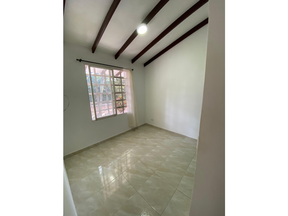 SE VENDE FABULOSA CASA EN CARTAGO — foto 6