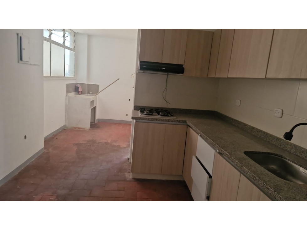 SE ARRIENDA APARTAMENTO EN EL CENTRO — foto 3