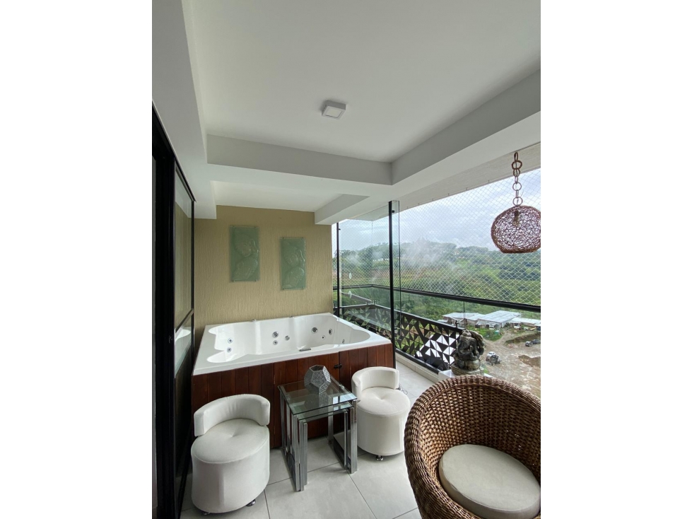 SE VENDE APARTAMENTO AMPLIO Y CON UNA VISTA INCREIBLE EN CERRITOS — foto 2