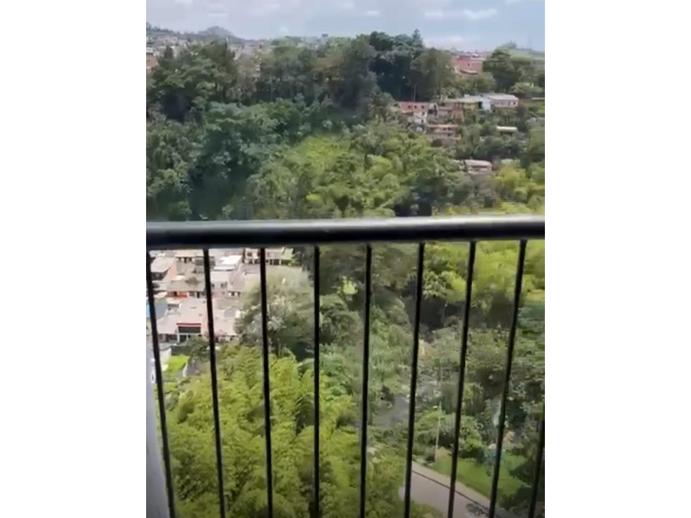 SE VENDE APARTAMENTO EN CONJUNTO CERRADO EN EL POBLADO 1 — foto 4