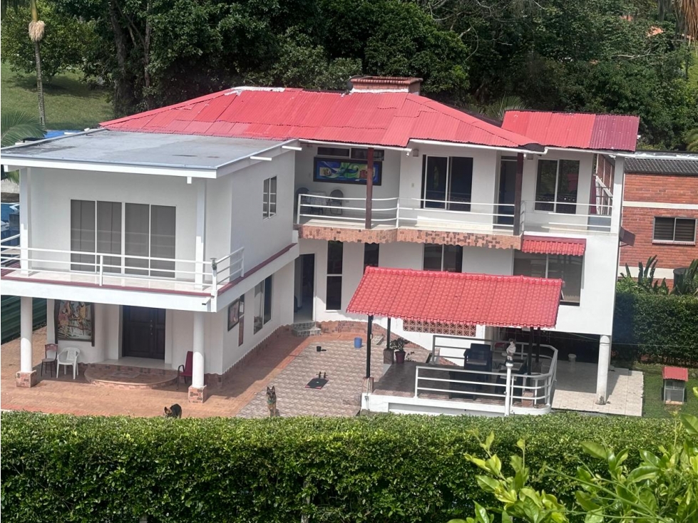 SE VENDE CASA CAMPESTRE EN EL PUEBLITO CAFETERO — foto 2