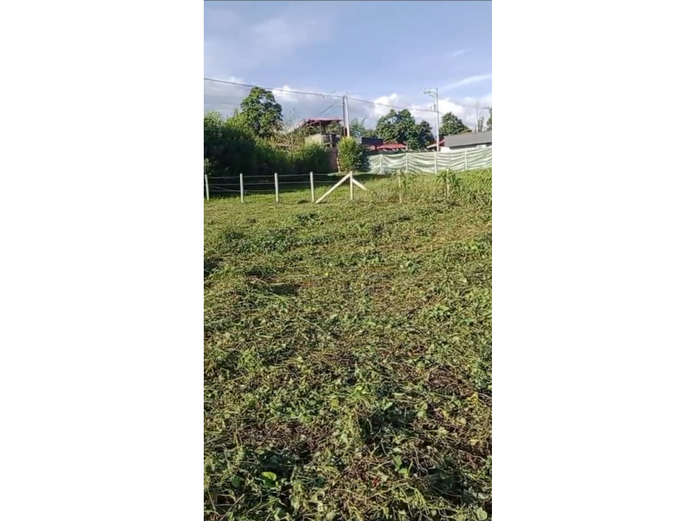 Se vende lote 1.500 m² en Portales de Alcalá