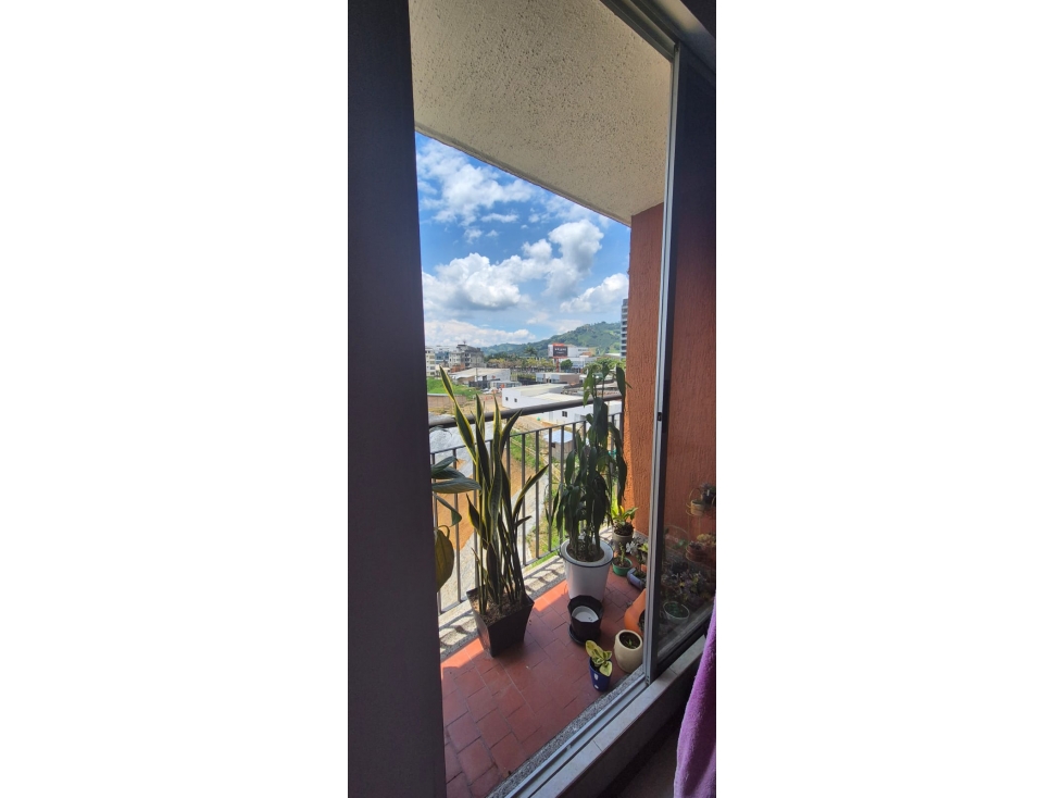 SE VENDE APARTAMENTO CERCA A LA 3O DE AGOSTO