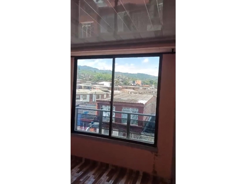 SE VENDE CASA DE 4 PISOS INDEPENDIENTES EN DOSQUEBRADAS — foto 5