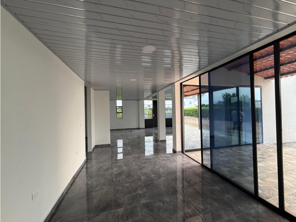 SE VENDE CASA CAMPESTRE ENTRE ALCALA Y CARTAGO EN CONDOMINIO — foto 3