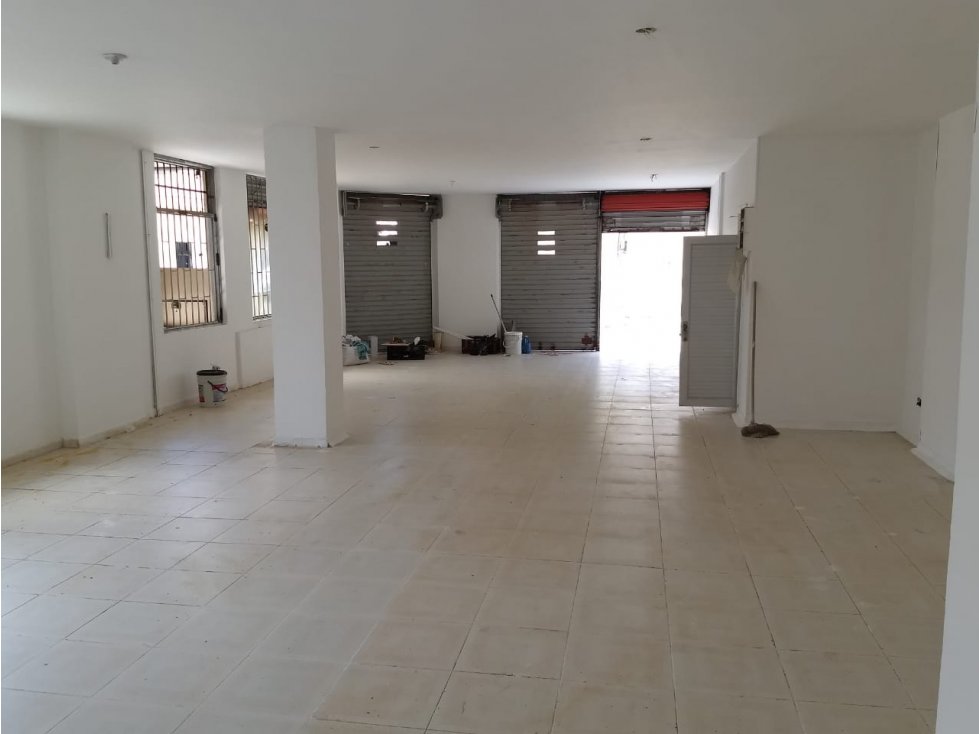 SE VENDE LOCAL SOBRE LA VIA (ESQUINERO) CENTRO