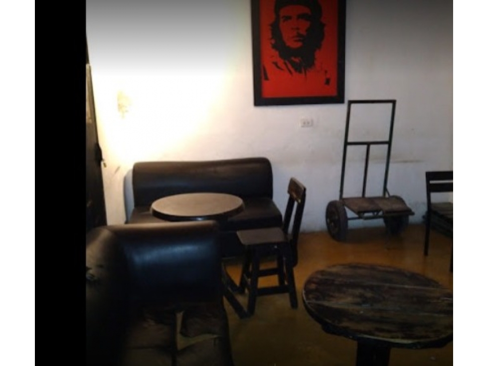 Se vende hermosa casa en el centro