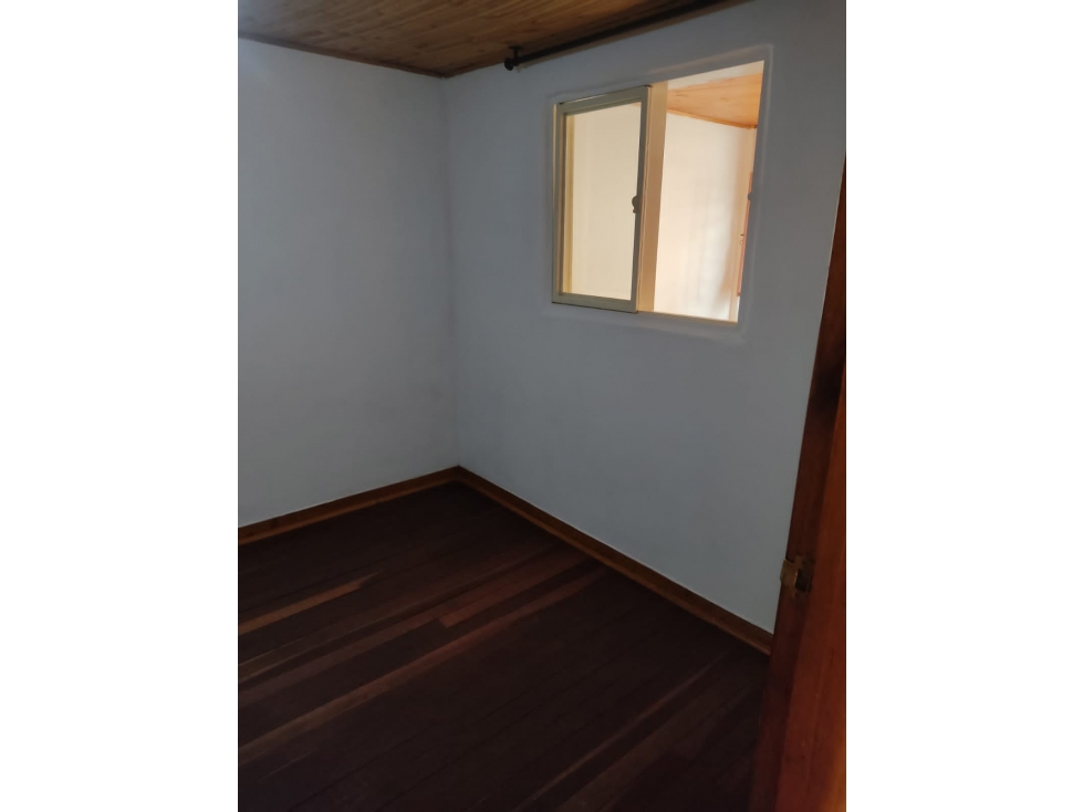 Se vende hermosa casa en el centro de dos viviendas independientes — foto 2