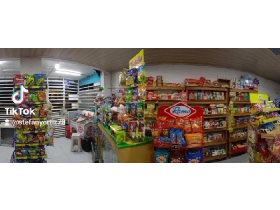 ¡Se Vende casa con negocio en el Barrio Santa Isabel!