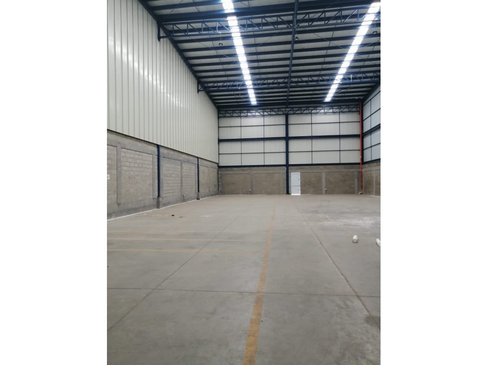 Se vende Bodega dentro de condominio Industrial. Vía Condina - 3