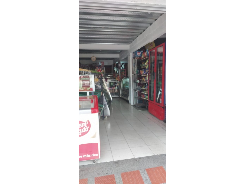 VENTA DE HERMOSA CASA ESQUINERA PARA NEGOCIO EN CARTAGO — foto 3