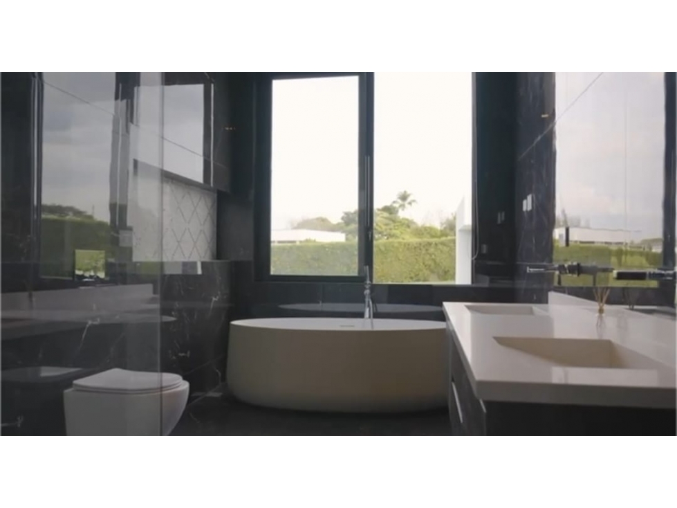 SE VENDE EXCLUSIVA VIVIENDA EN CERRITOS — foto 4