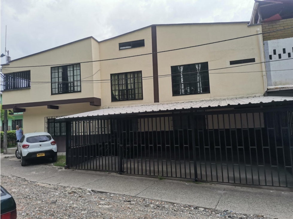 SE VENDE CASA ESQUINERA BARRIO GALAN CON PARQUEADERO