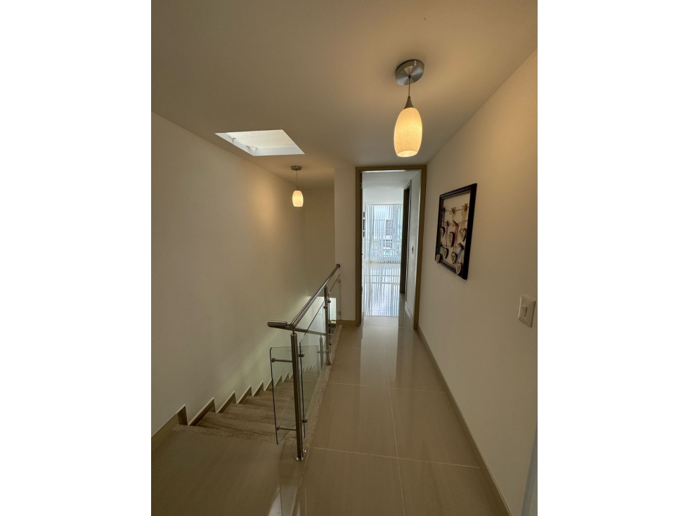 Se vende Casa Esquinera en exclusivo conjunto de la pradera