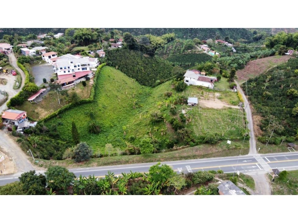 OPORTUNIDAD DE INVERSIÓN! SE VENDE LOTE DE UNA HECTÁREA VÍA CONDINA ! — foto 2