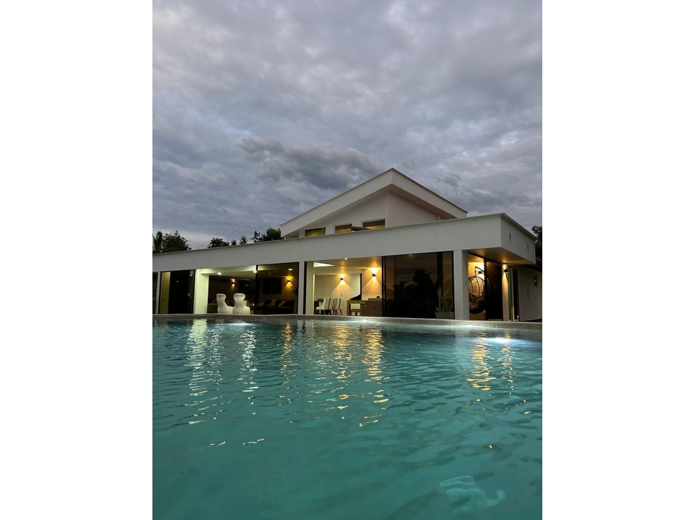Se Vende Espectacular Casa Campestre Amoblada en Pereira