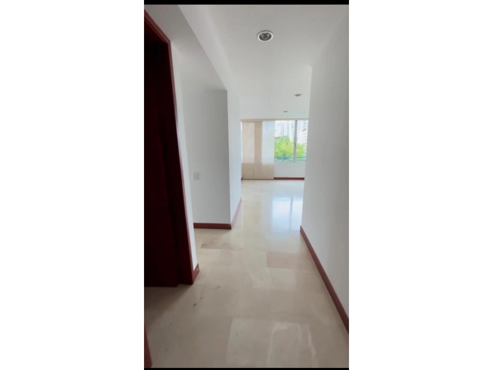 ¡Exclusivo Apartamento con Vista PanorÃ¡mica en Pinares Pereira!