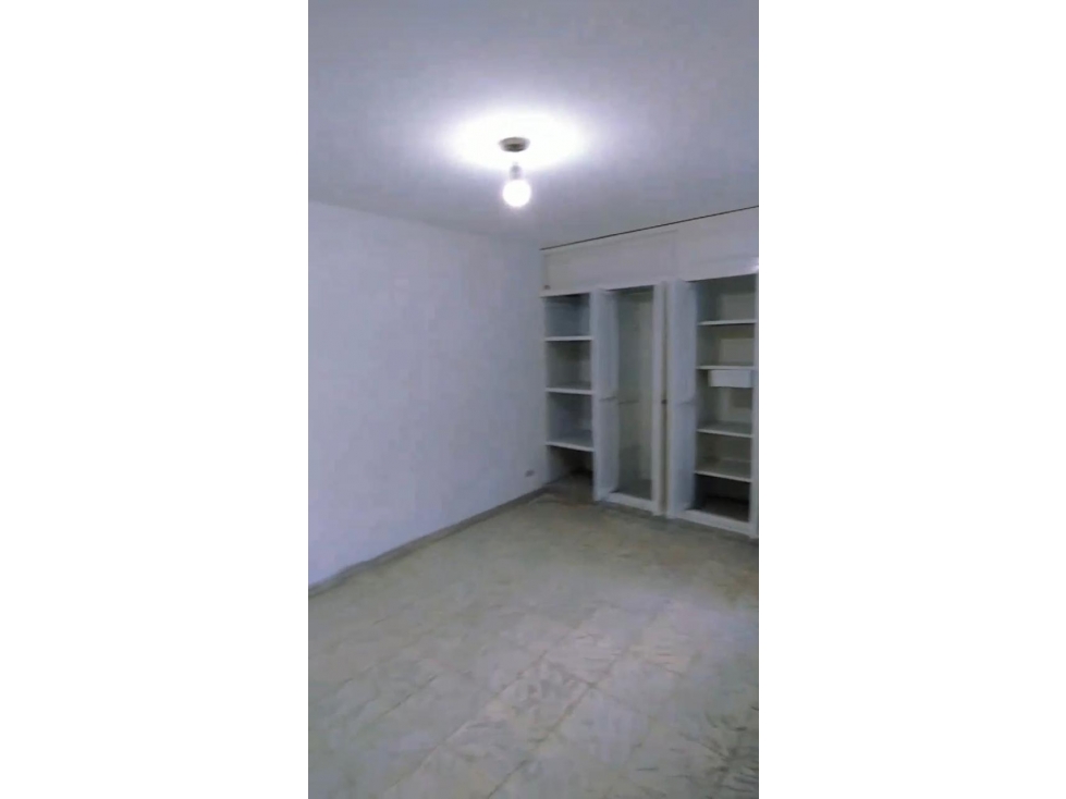SE VENDE O PERMUTA CASA CON LOCAL EN CALI — foto 5