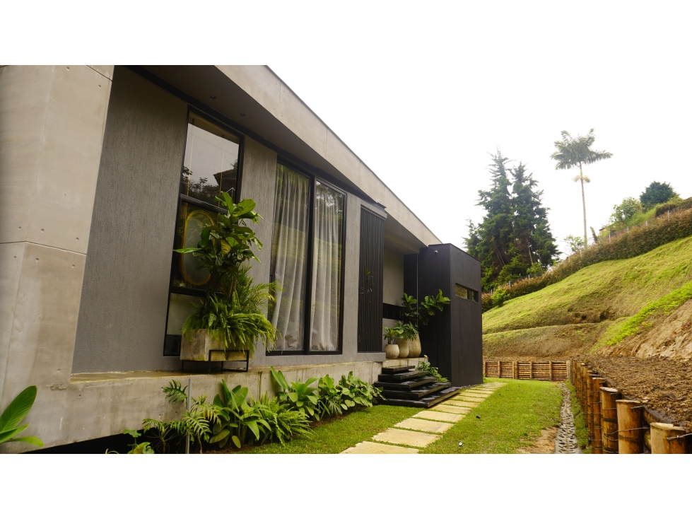 SE VENDE CASA EN EL ALTO DEL NUDO