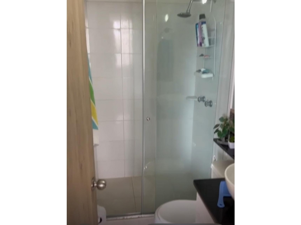 SE VENDE APARTAMENTO EN CONJUNTO CERRADO EN EL POBLADO 1 — foto 5