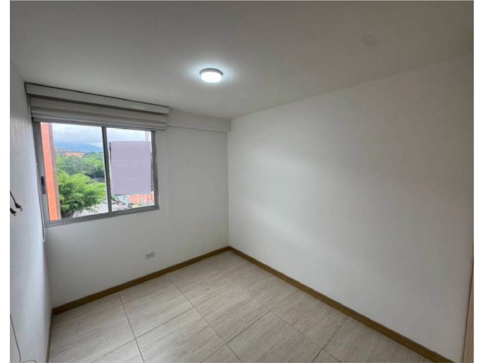 SE VENDE APARTAMENTO EN CONJUNTO CERRADO EN LA AV SUR — foto 5