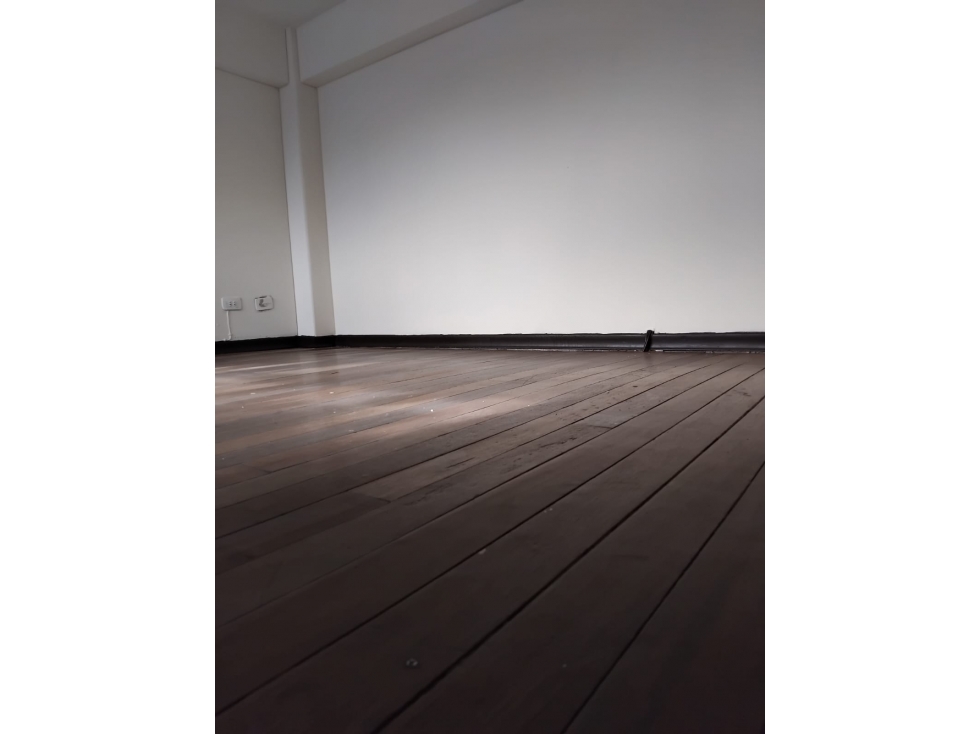 SE VENDE APARTAMENTO CENTRO AREA 118 M2 SIN ASCENSOR CON PARQUEADERO — foto 3