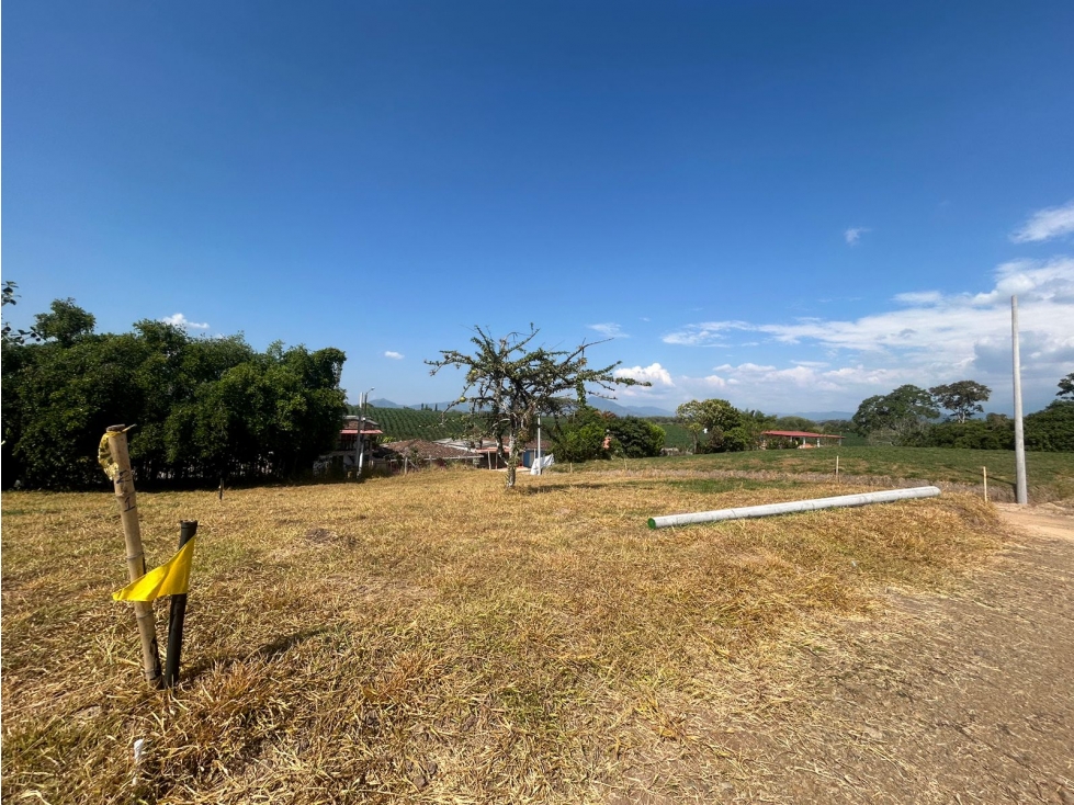 SE VENDE LOTE EN CONDOMINIO LA ESTRELLA AREA 683 M2