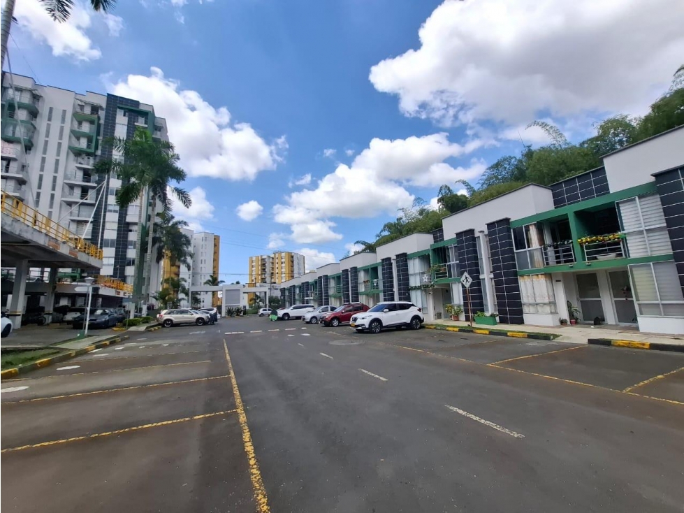 Se vende casa ampliada en Senderos de la Pradera 104 m²