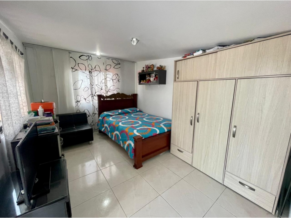 SE VENDE O PERMUTA CASA EN CONJUNTO CERRADA ENSEGUIDA DE UNICENTRO — foto 4