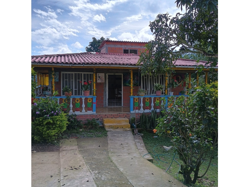 Se vende casa finca con cabaña y vista campestre en Arabia — foto 3