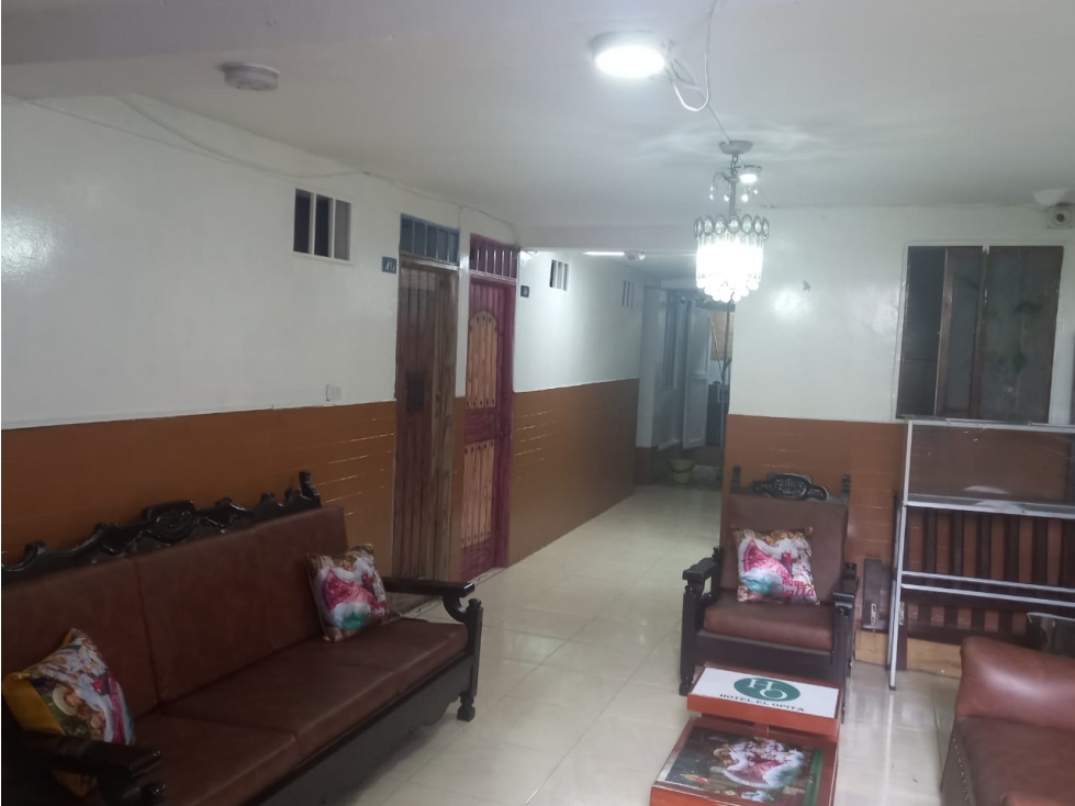 SE VENDO HOTEL CERCA AL TERMINAL 4 PISOS CON O SIN FRAQUICEA — foto 3