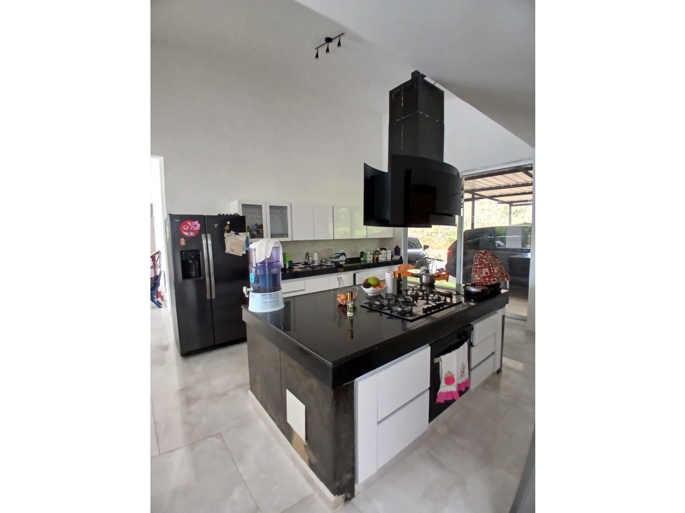 SE VENDE O PERMUTA CASA CAMPESTRE EN CONJUNTO CERRADO VIA A MARSELLA — foto 3