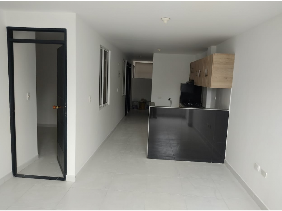 Se Vende Edificio con 4 pisos idependientes en el Poblado II