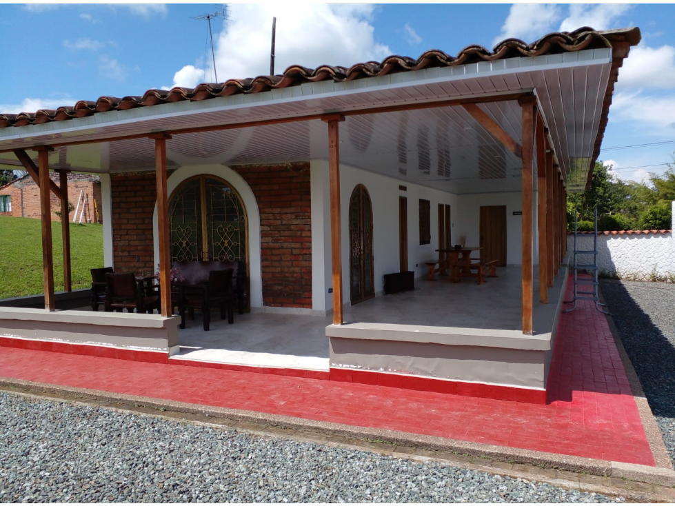 Se Vende Hermosa Finca en Cerritos