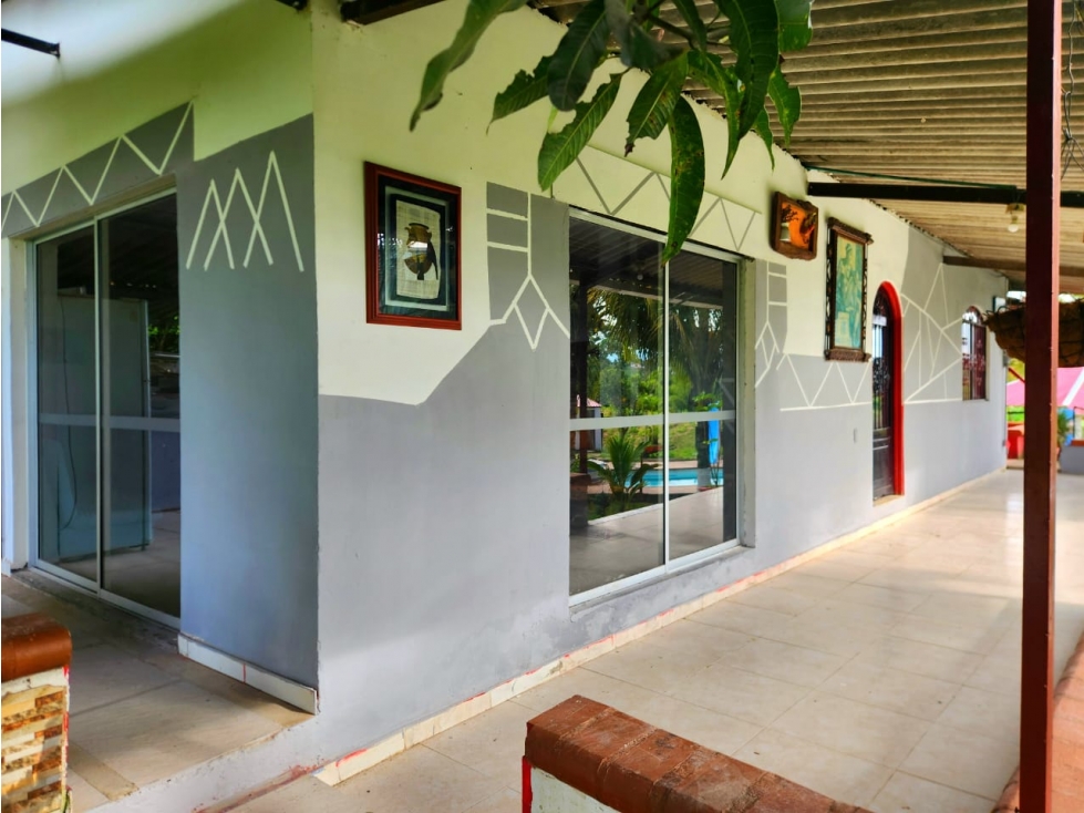 SE VENDE CASA CAMPESTRE EN MORELIA EN PARCELACION