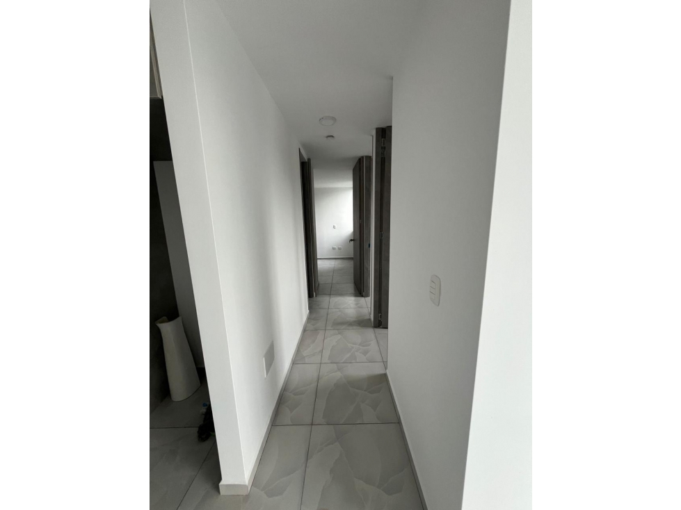 SE VENDE APARTAMENTO NUEVO EN AQUA HILLS — foto 3