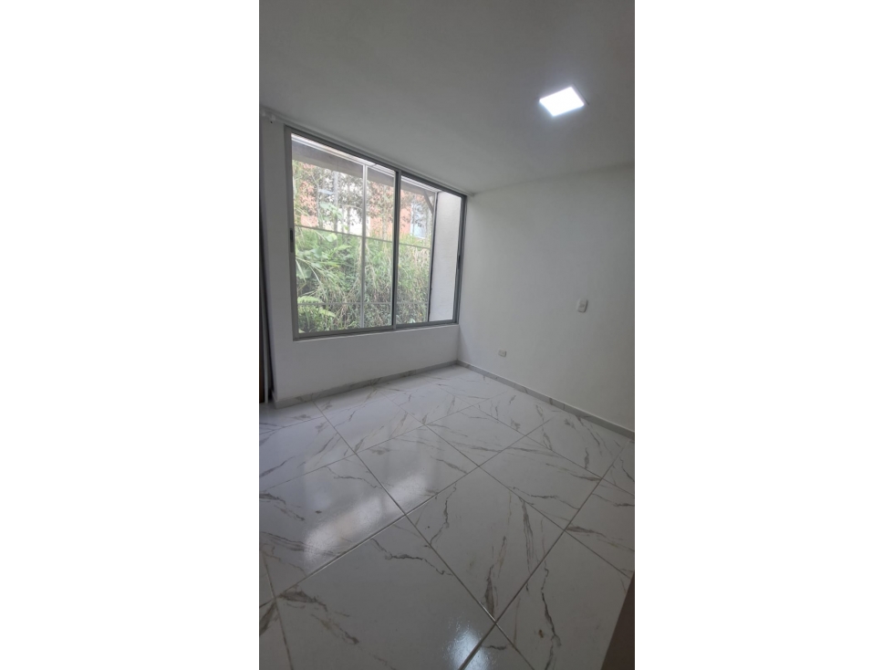 SE VENDE ESPECTACULAR CASA PARA ESTRENAR CONJUNTO CERRADO GALICIA