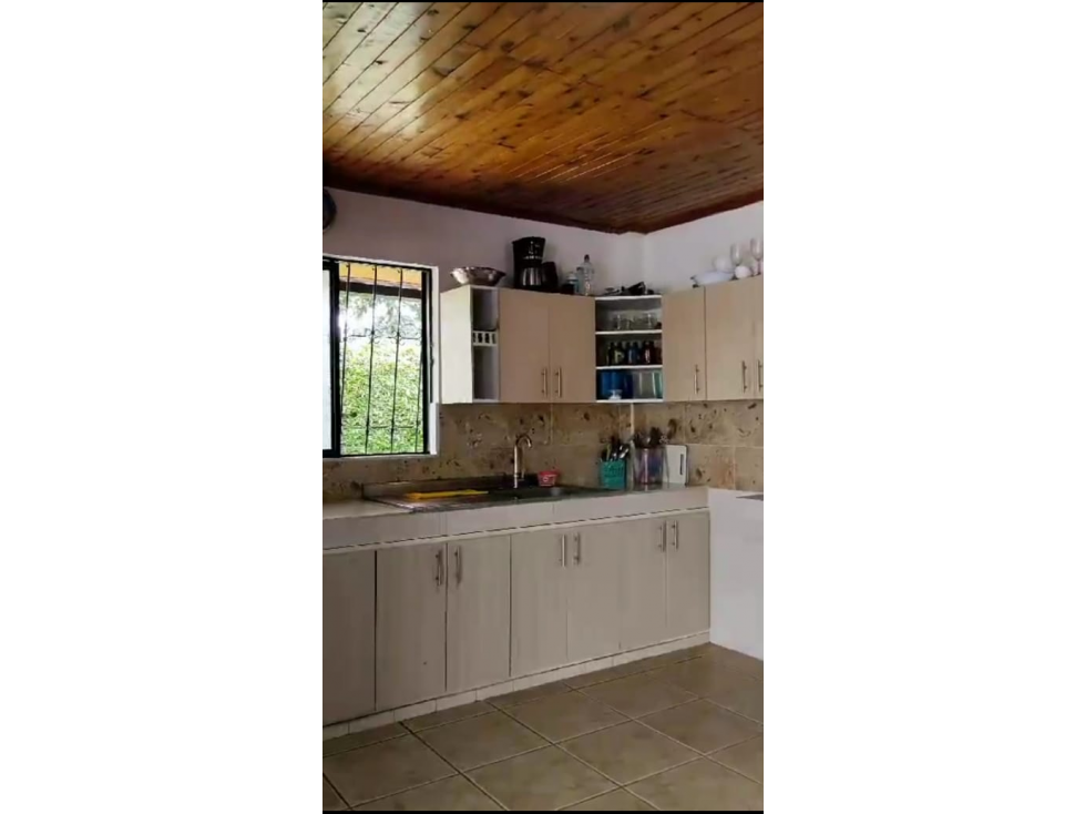 SE VENDE CASA CAMPESTRE MORELIA