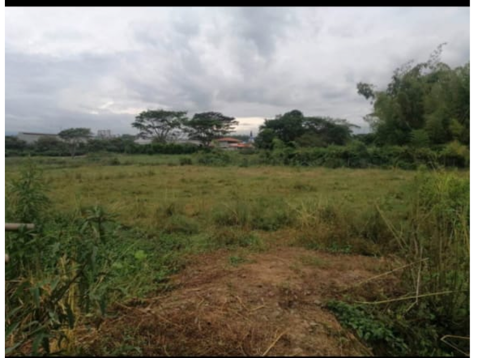 SE VENDE ESPECTACULAR LOTE PLANO CERRITOS