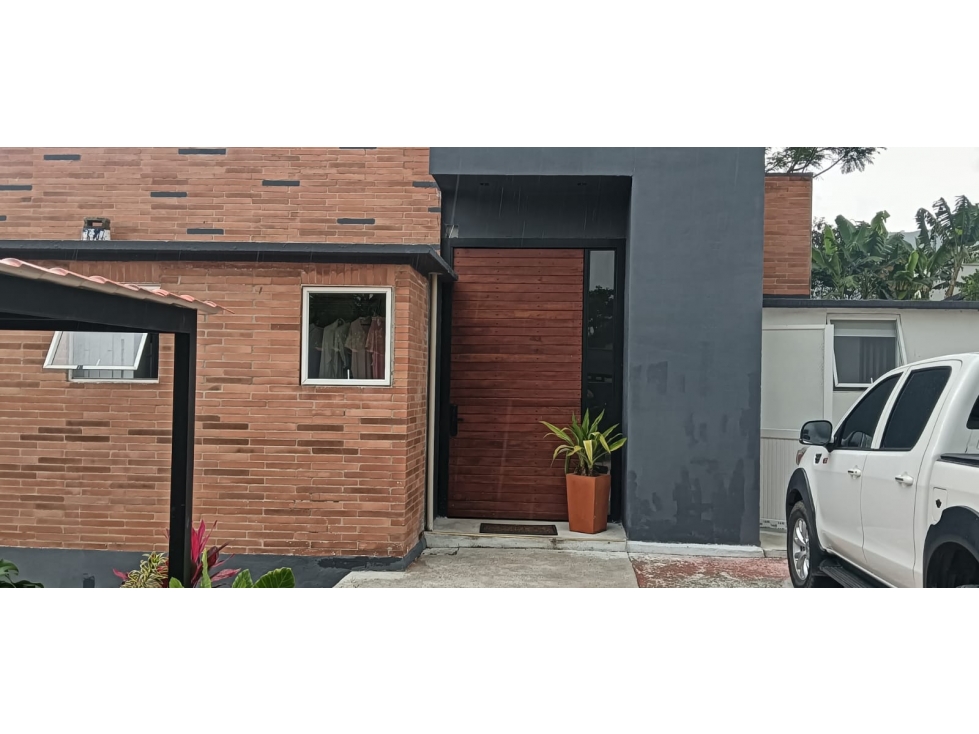 Se vende casa campestre de lujo en Combia Pereira